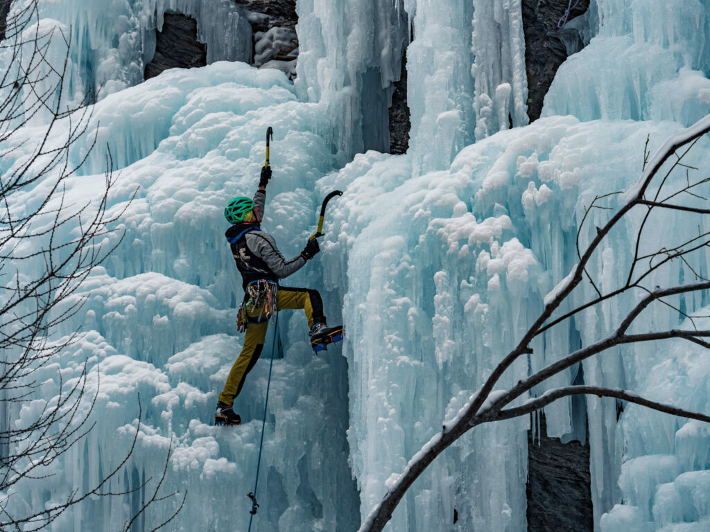 Sortie club cascade glace à Aiguilles